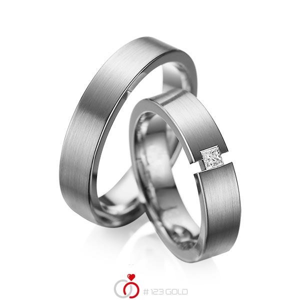 Set klassieke trouwringen in dark grey gold 14 kt. met in totaal 0,1 ct. Princess-Diamant tw/si van acredo - A-1041-5 Set klassieke trouwringen in dark grey gold 14 kt. met in totaal 0,1 ct. Princess-Diamant tw/si van acredo - A-1041-5
